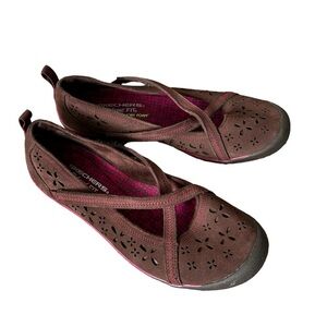 Skechers Relaxed Fit Air-cooled Memory Foam slip on shoe size 8.5M